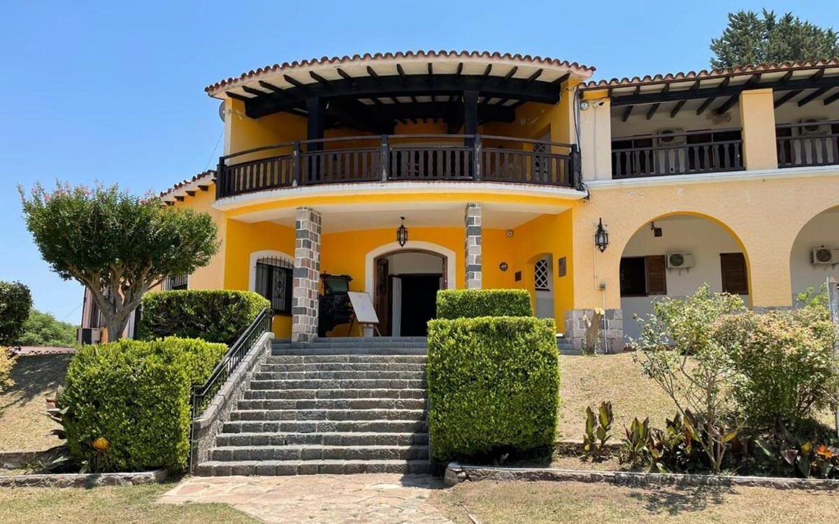hotel serrano